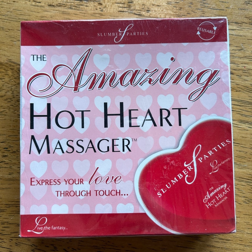 SLUMBER PARTIES Amazing Hot Heart Shaped Massager